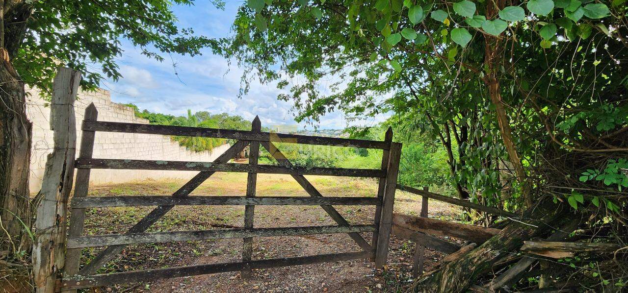 Terreno à venda no VILA CAPUAVA em Valinhos/SP: 