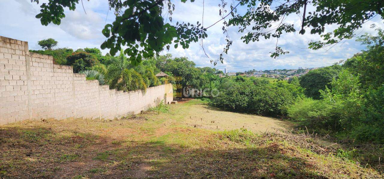 Terreno à venda no VILA CAPUAVA em Valinhos/SP: