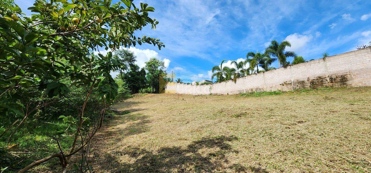 Terreno à venda no VILA CAPUAVA em Valinhos/SP: