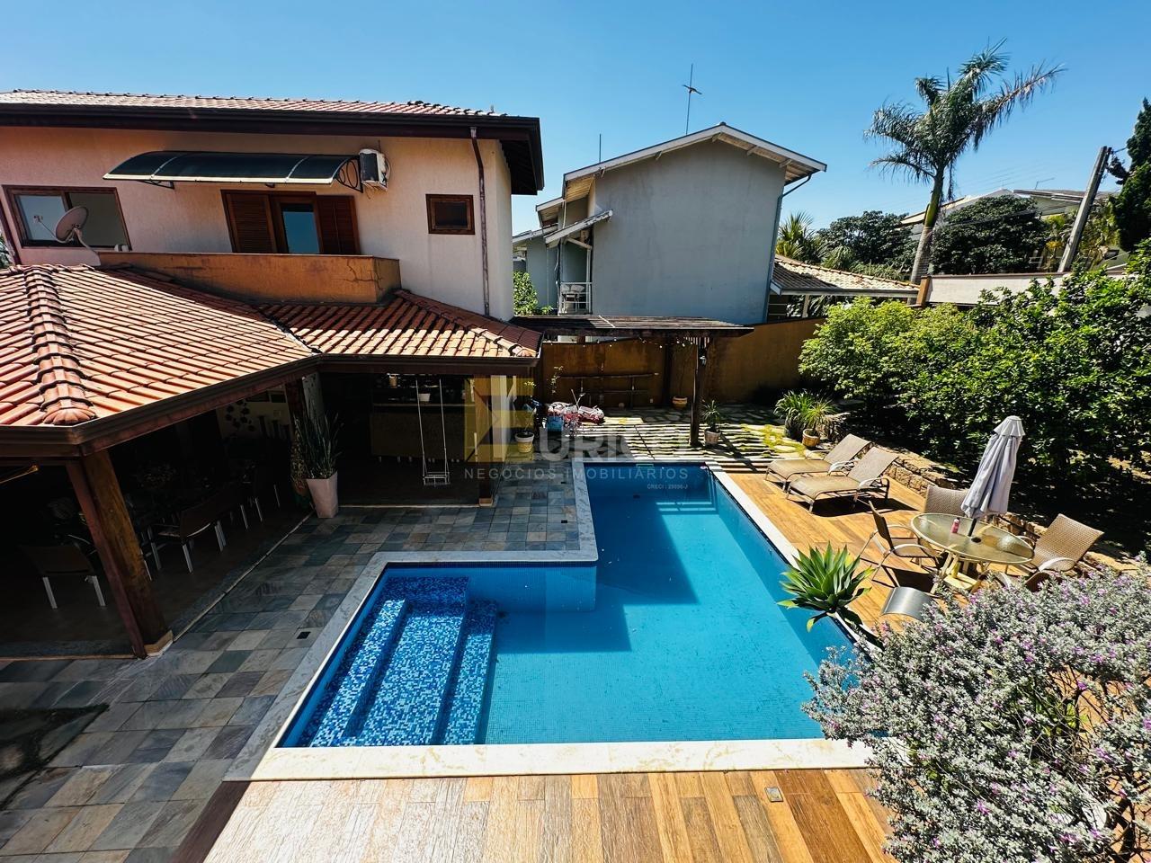 Casa em condomínio à venda no Condomínio Residencial Terras do Caribe em Valinhos/SP: 