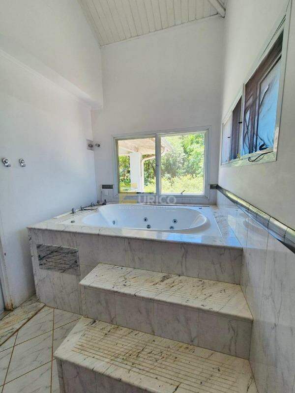 Casa em condomínio à venda no Condomínio Residencial Portal do Quiririm em Valinhos/SP: 