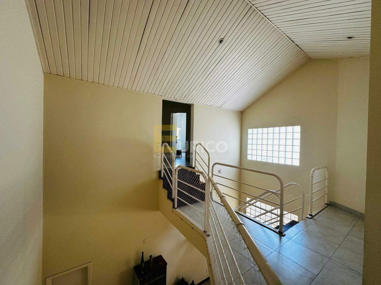 Casa em condomínio à venda no Condomínio Residencial Portal do Quiririm em Valinhos/SP: 