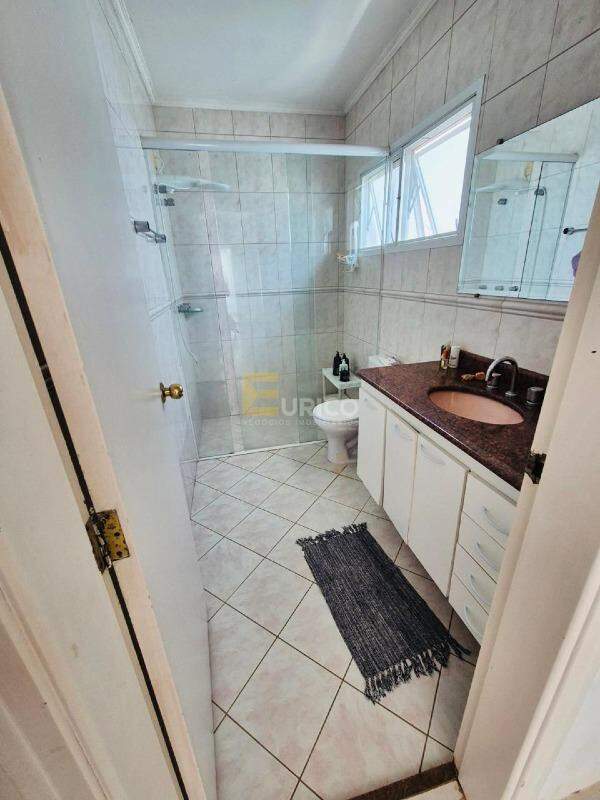 Casa em condomínio à venda no Condomínio Residencial Portal do Quiririm em Valinhos/SP: 