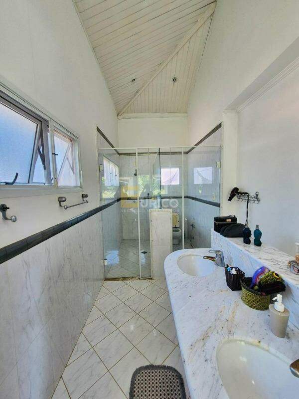 Casa em condomínio à venda no Condomínio Residencial Portal do Quiririm em Valinhos/SP: 