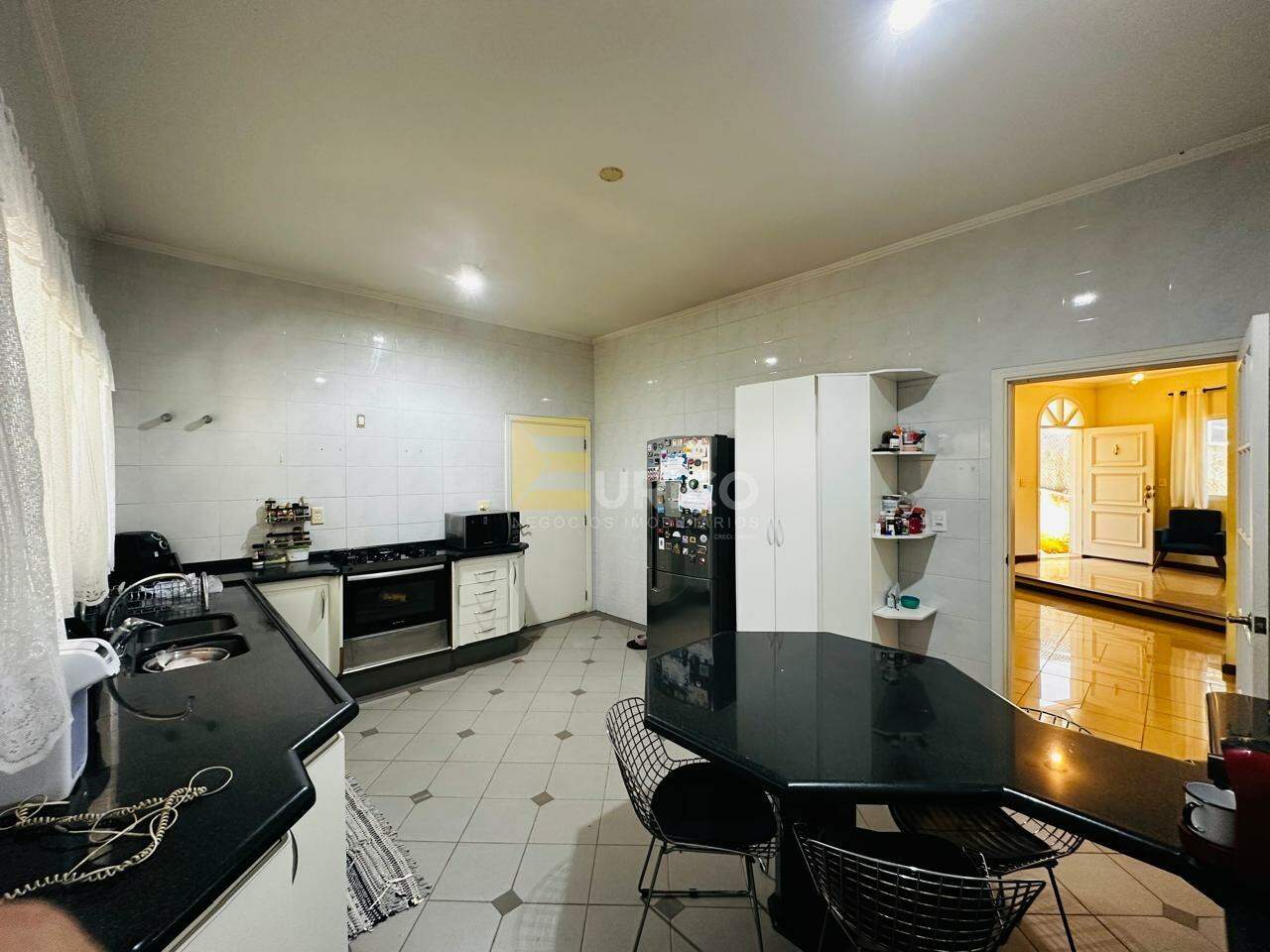 Casa em condomínio à venda no Condomínio Residencial Portal do Quiririm em Valinhos/SP: 