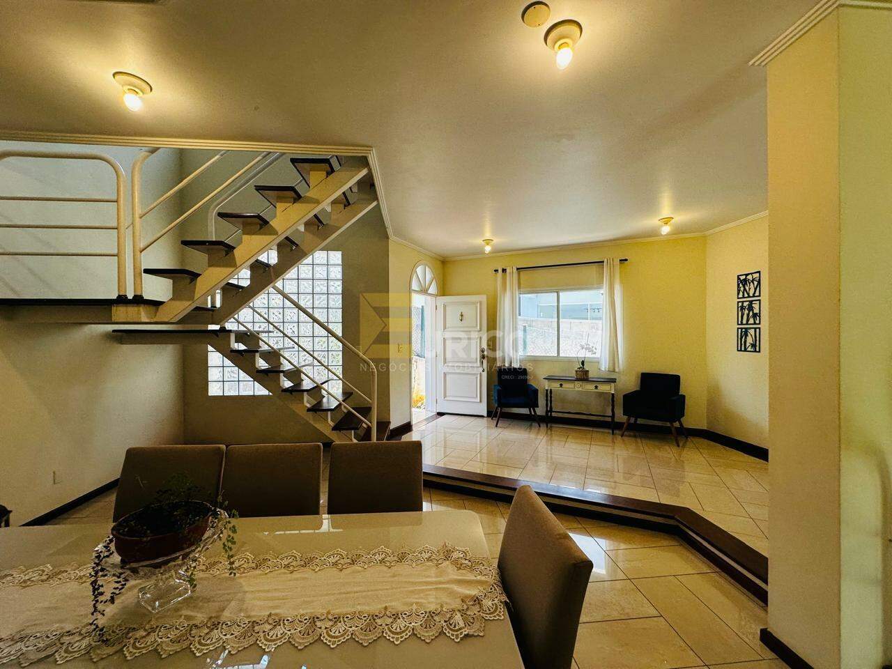 Casa em condomínio à venda no Condomínio Residencial Portal do Quiririm em Valinhos/SP: 