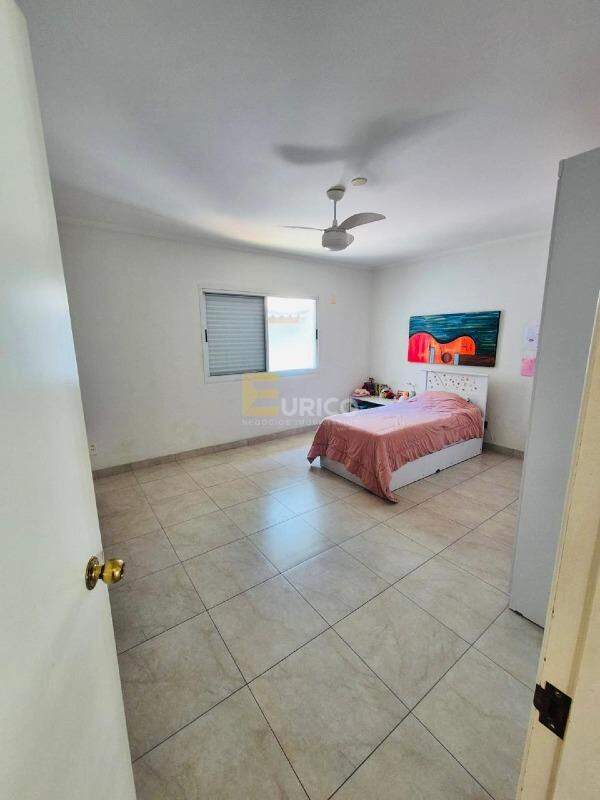 Casa em condomínio à venda no Condomínio Residencial Portal do Quiririm em Valinhos/SP: 