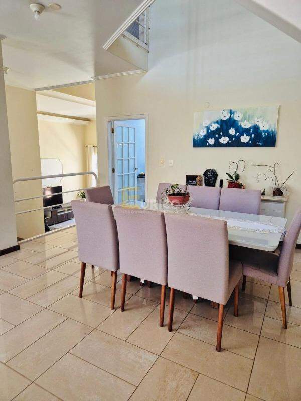 Casa em condomínio à venda no Condomínio Residencial Portal do Quiririm em Valinhos/SP: 