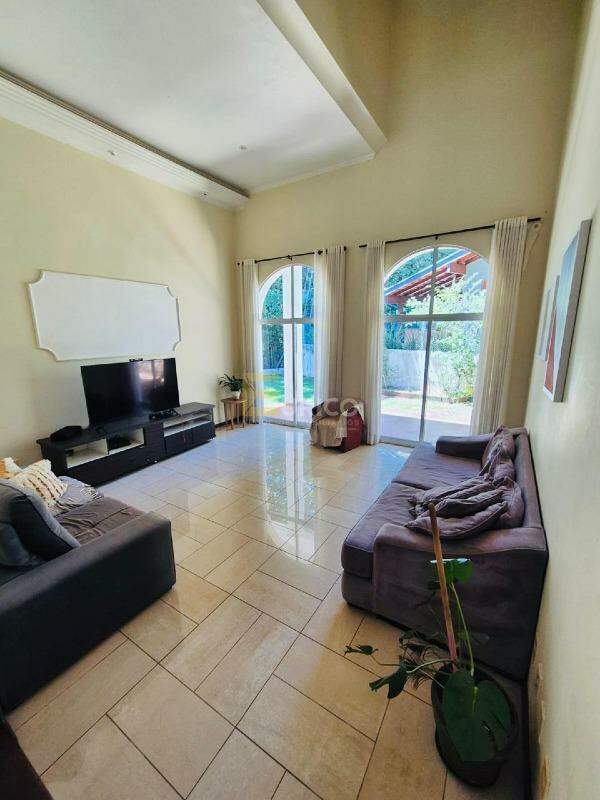 Casa em condomínio à venda no Condomínio Residencial Portal do Quiririm em Valinhos/SP: 