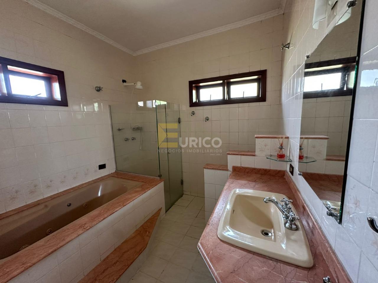 Casa em condomínio à venda no Condomínio Vista Alegre - Sede em Vinhedo/SP: 