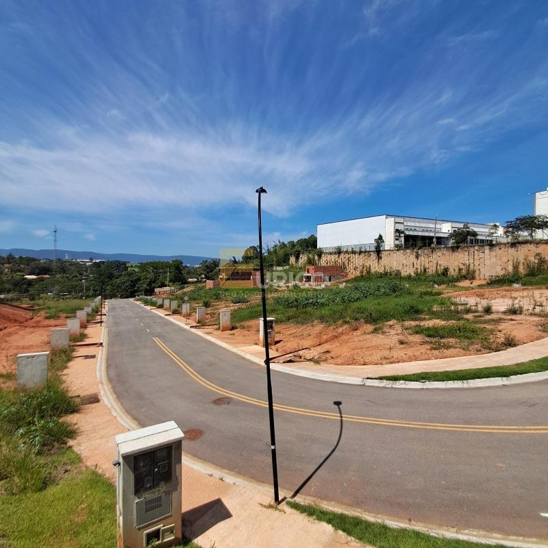 Terreno em Condomínio à venda no Villagio Tunnis em Jundiaí/SP: 