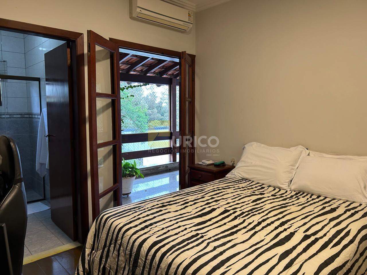 Casa em condomínio à venda no Condomínio Estância Marambaia em Vinhedo/SP: