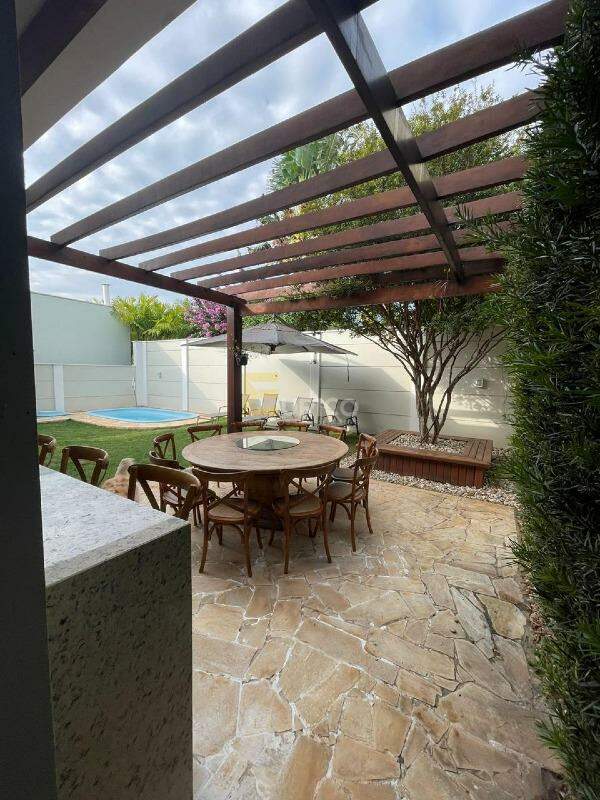 Casa em condomínio à venda no Condomínio Villaggio di Verona em Vinhedo/SP: 