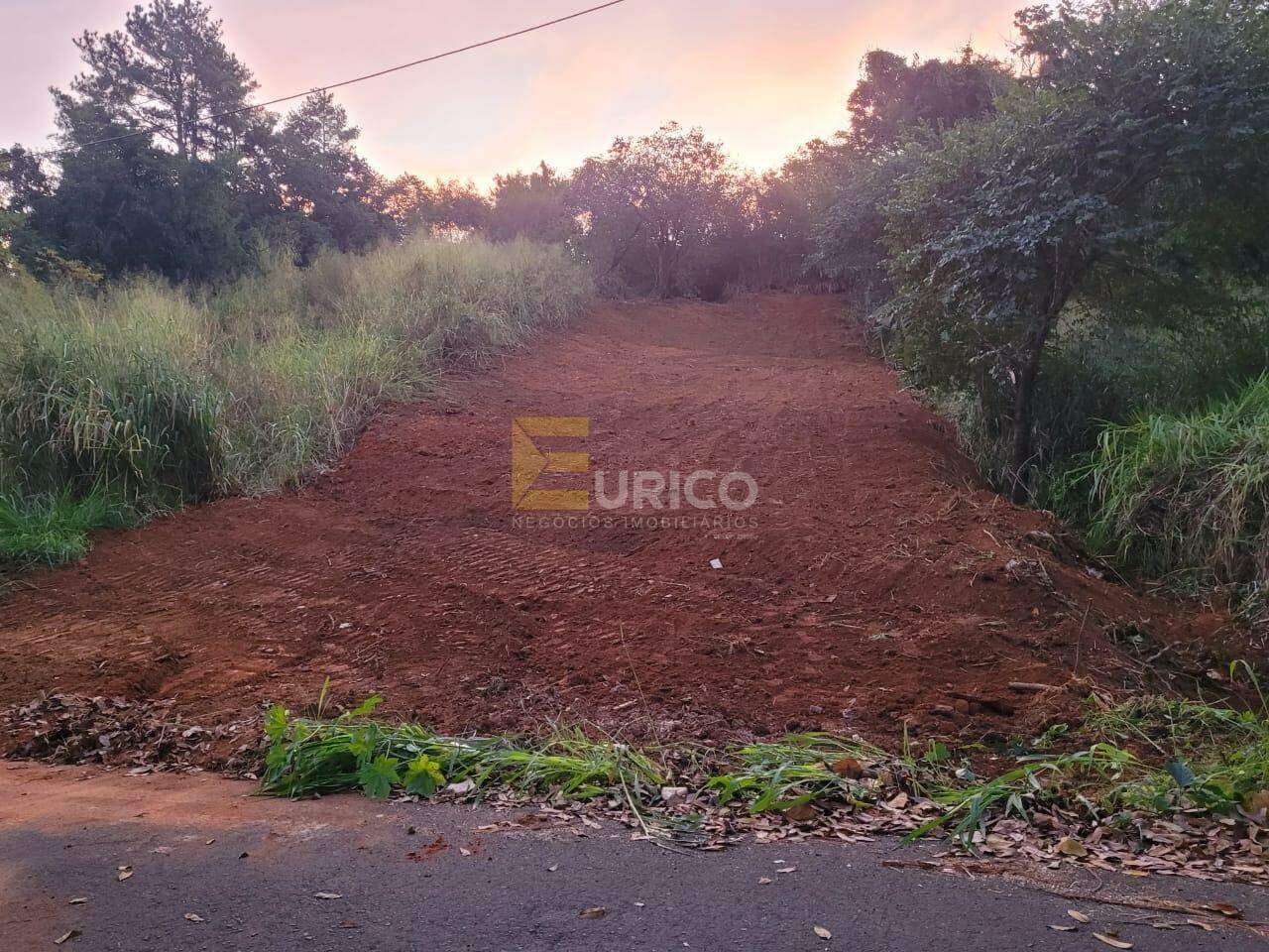 Terreno à venda no LOTEAMENTO SHANGRILÁ em Valinhos/SP: 