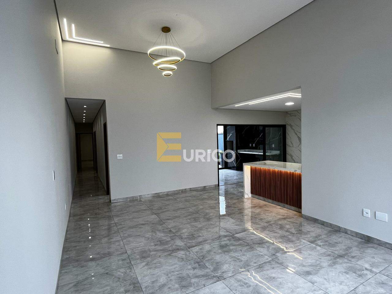 Casa em condomínio à venda no Jardim Novo Horizonte em Sorocaba/SP: 