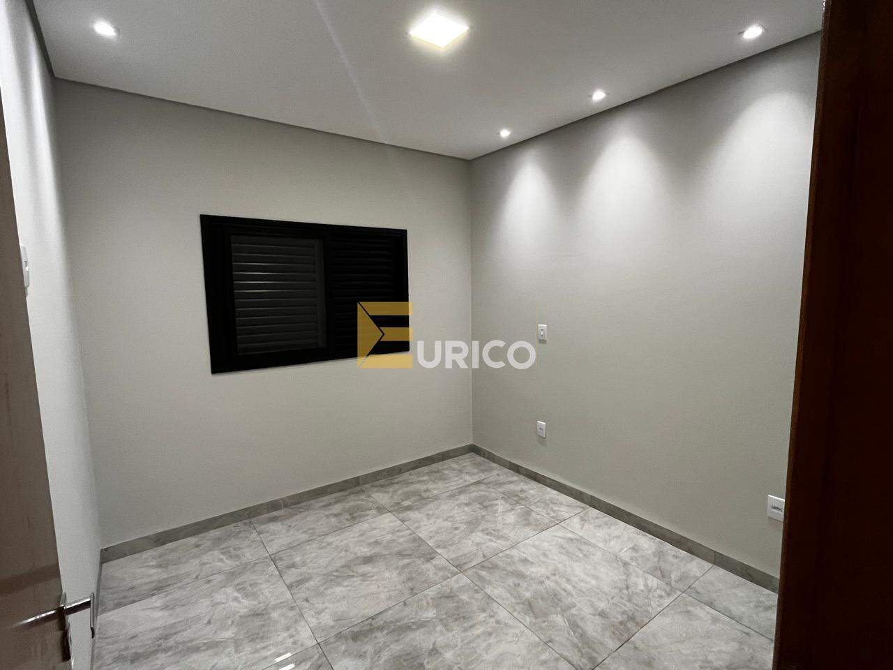 Casa em condomínio à venda no Jardim Novo Horizonte em Sorocaba/SP: 