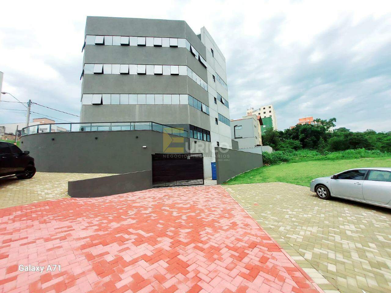 Sala à venda no Portal de Vinhedo em Vinhedo/SP: 