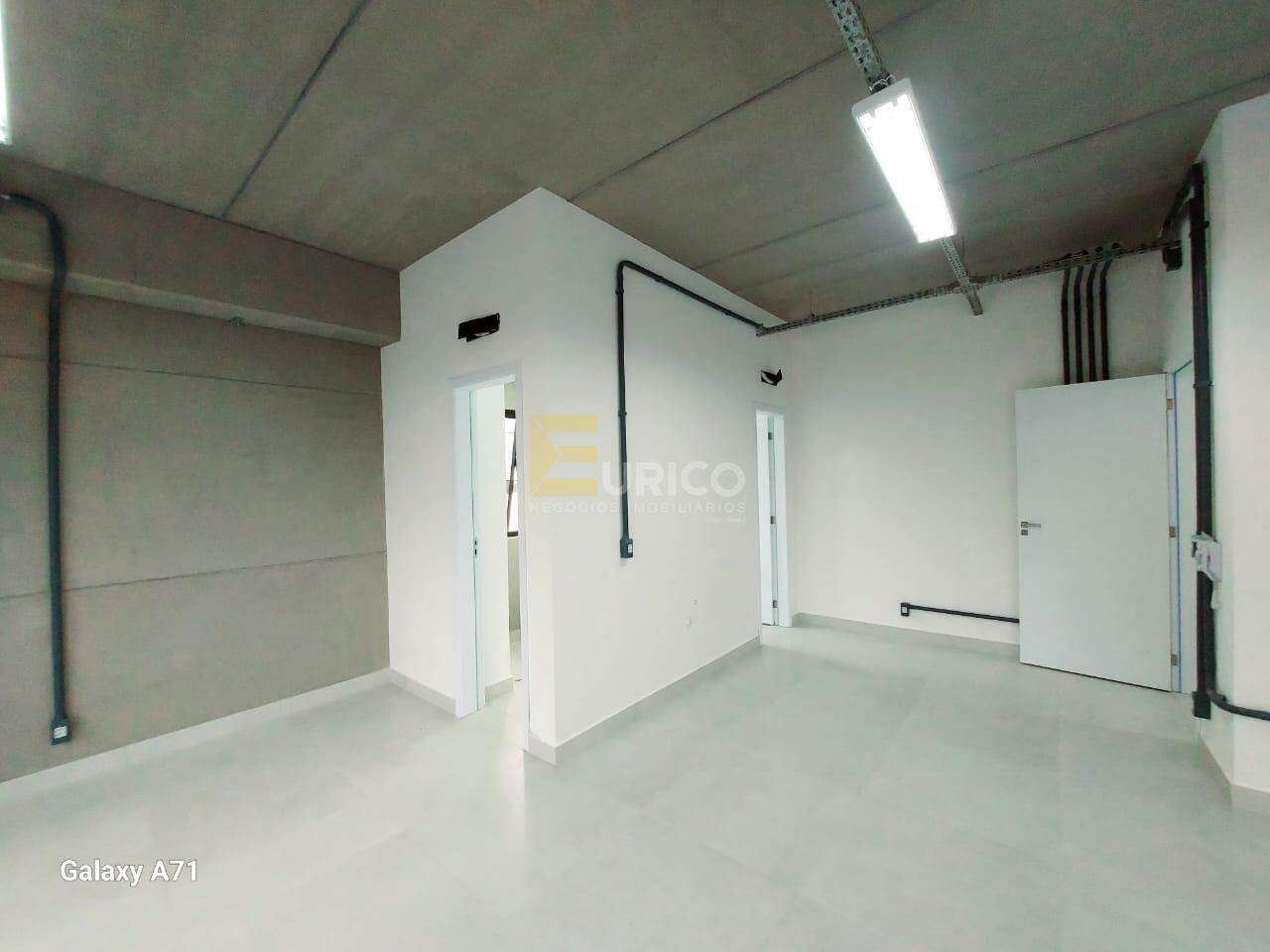 Sala à venda no Portal de Vinhedo em Vinhedo/SP: 