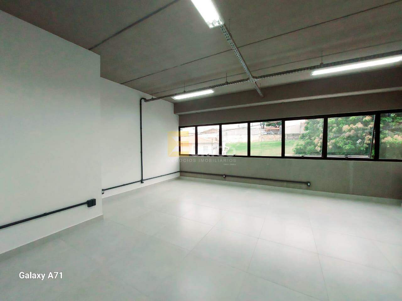 Sala à venda no Portal de Vinhedo em Vinhedo/SP: 