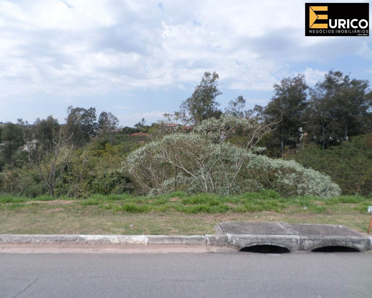 Terreno à venda no Condomínio Villa D´oro em Vinhedo/SP: Foto 03