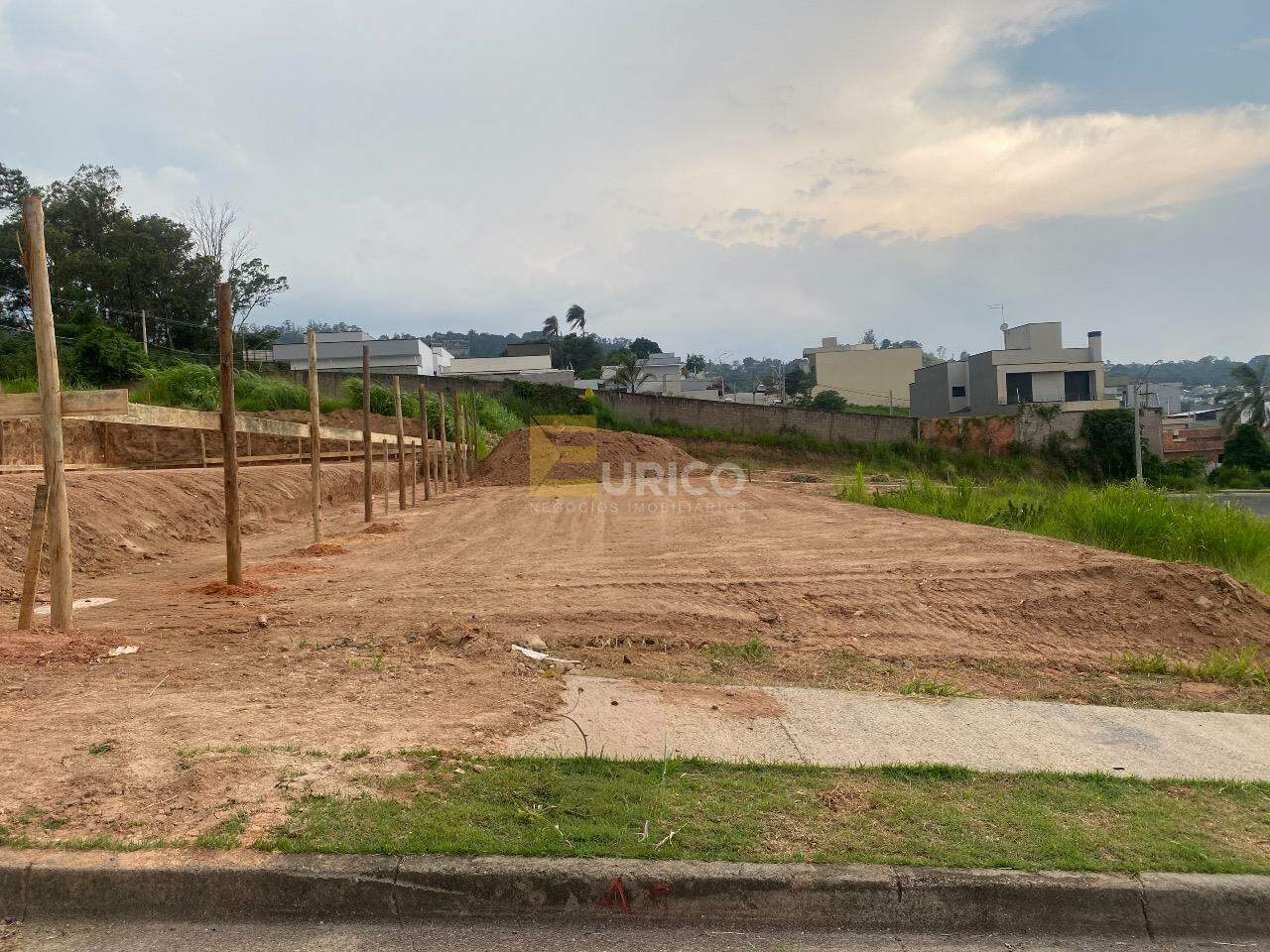 Terreno à venda no João XXIII em Vinhedo/SP: 