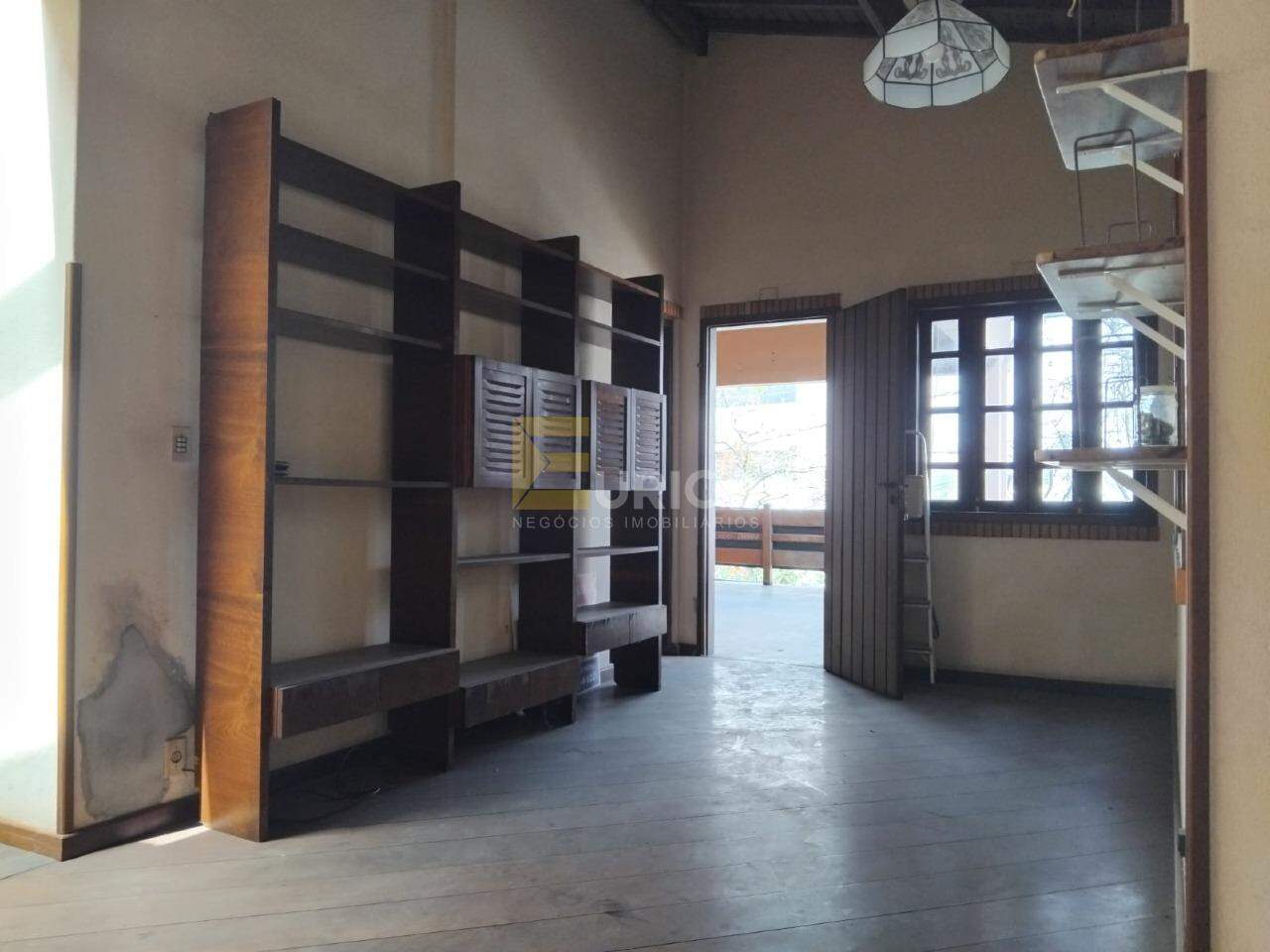 Casa à venda no VILA EMBARÉ em Valinhos/SP: 
