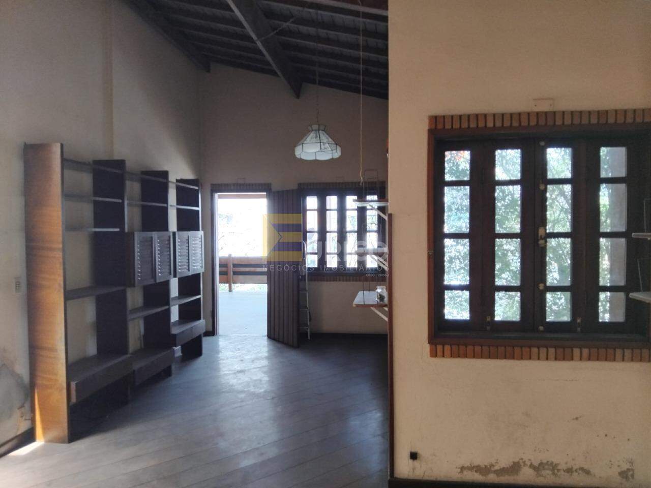 Casa à venda no VILA EMBARÉ em Valinhos/SP: 