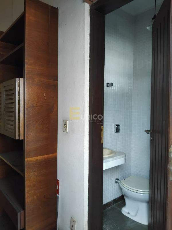 Casa à venda no VILA EMBARÉ em Valinhos/SP: 