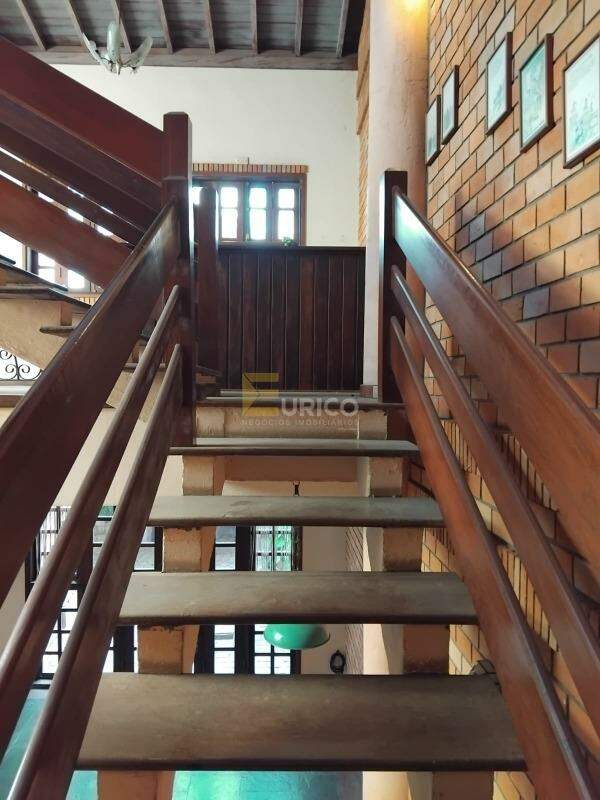 Casa à venda no VILA EMBARÉ em Valinhos/SP: 