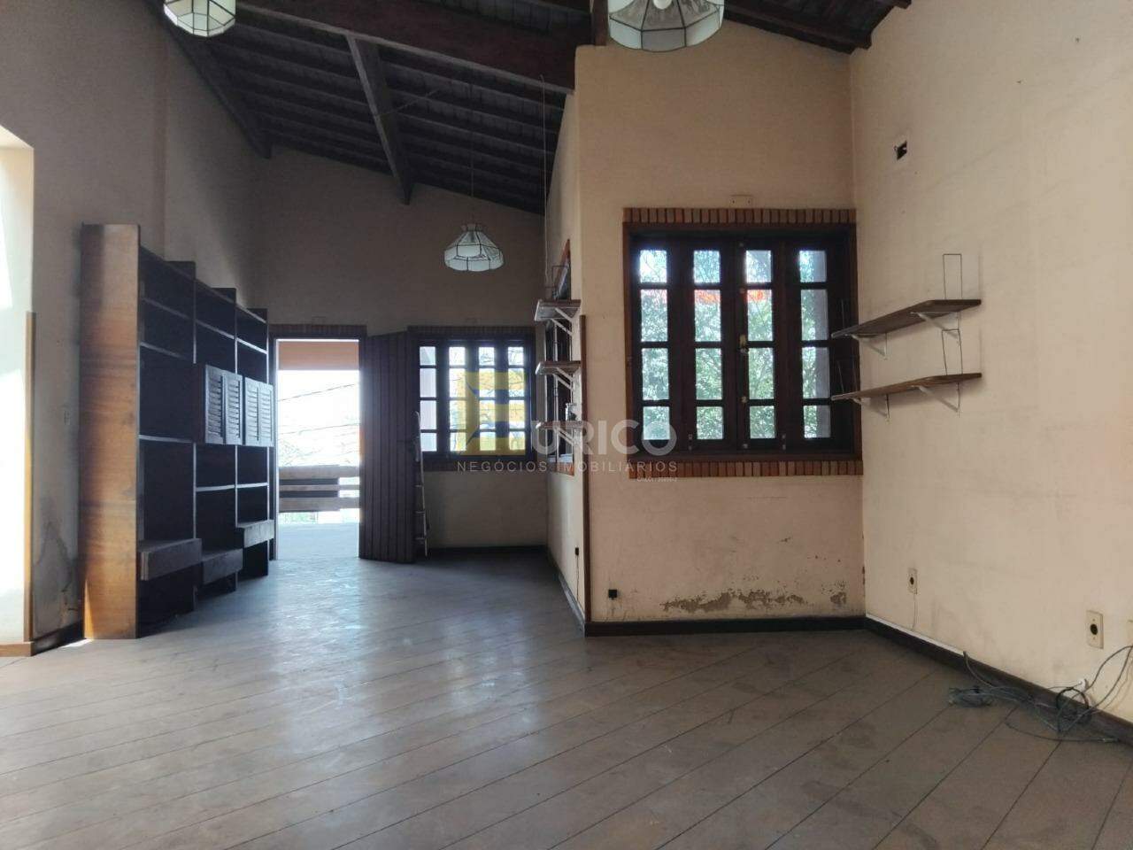 Casa à venda no VILA EMBARÉ em Valinhos/SP: 