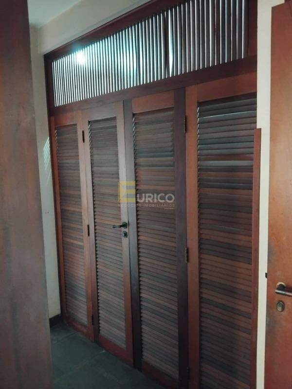 Casa à venda no VILA EMBARÉ em Valinhos/SP: 