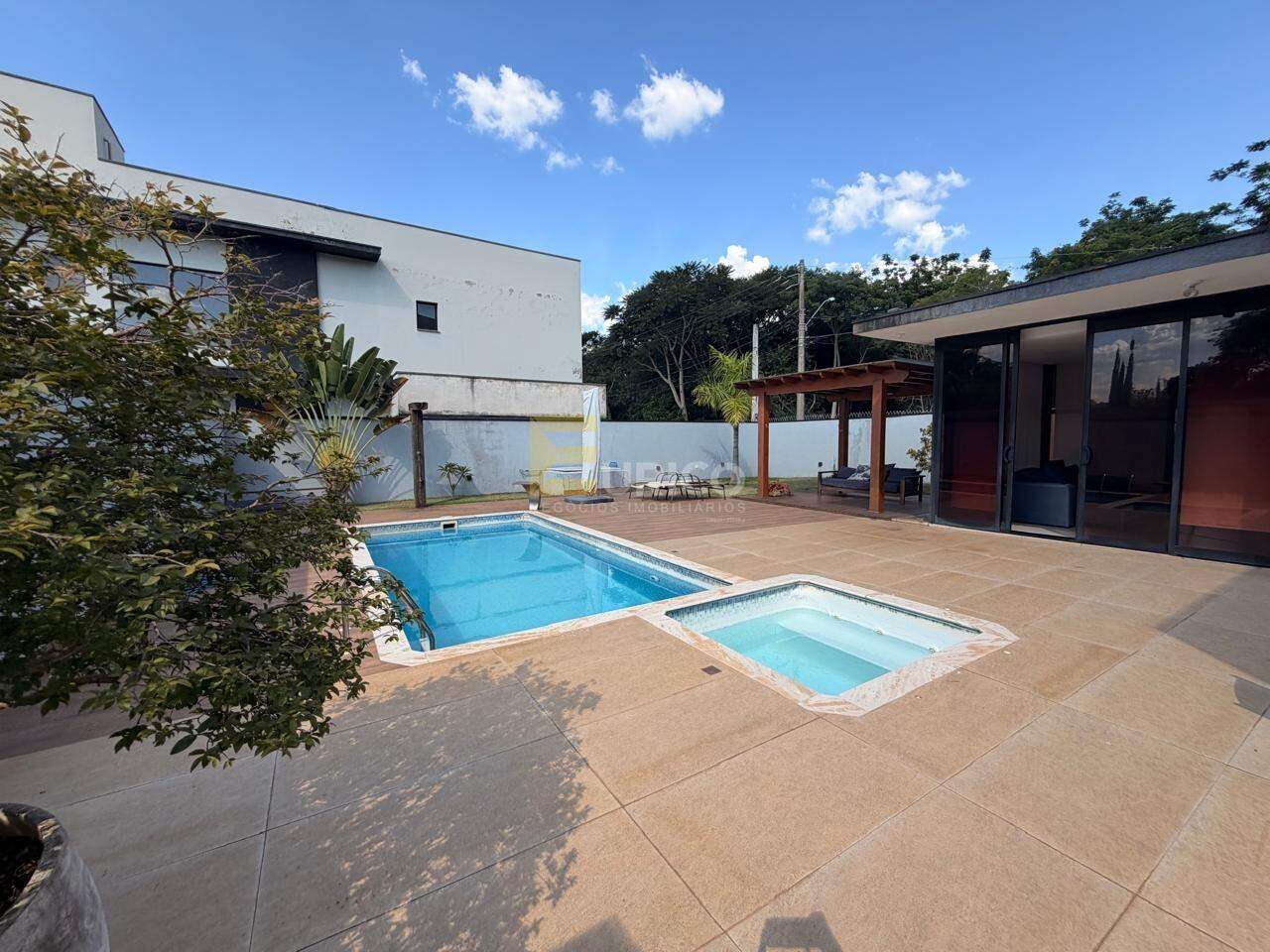 Casa em condomínio à venda no Condomínio Reserva dos Vinhedos em Louveira/SP: 