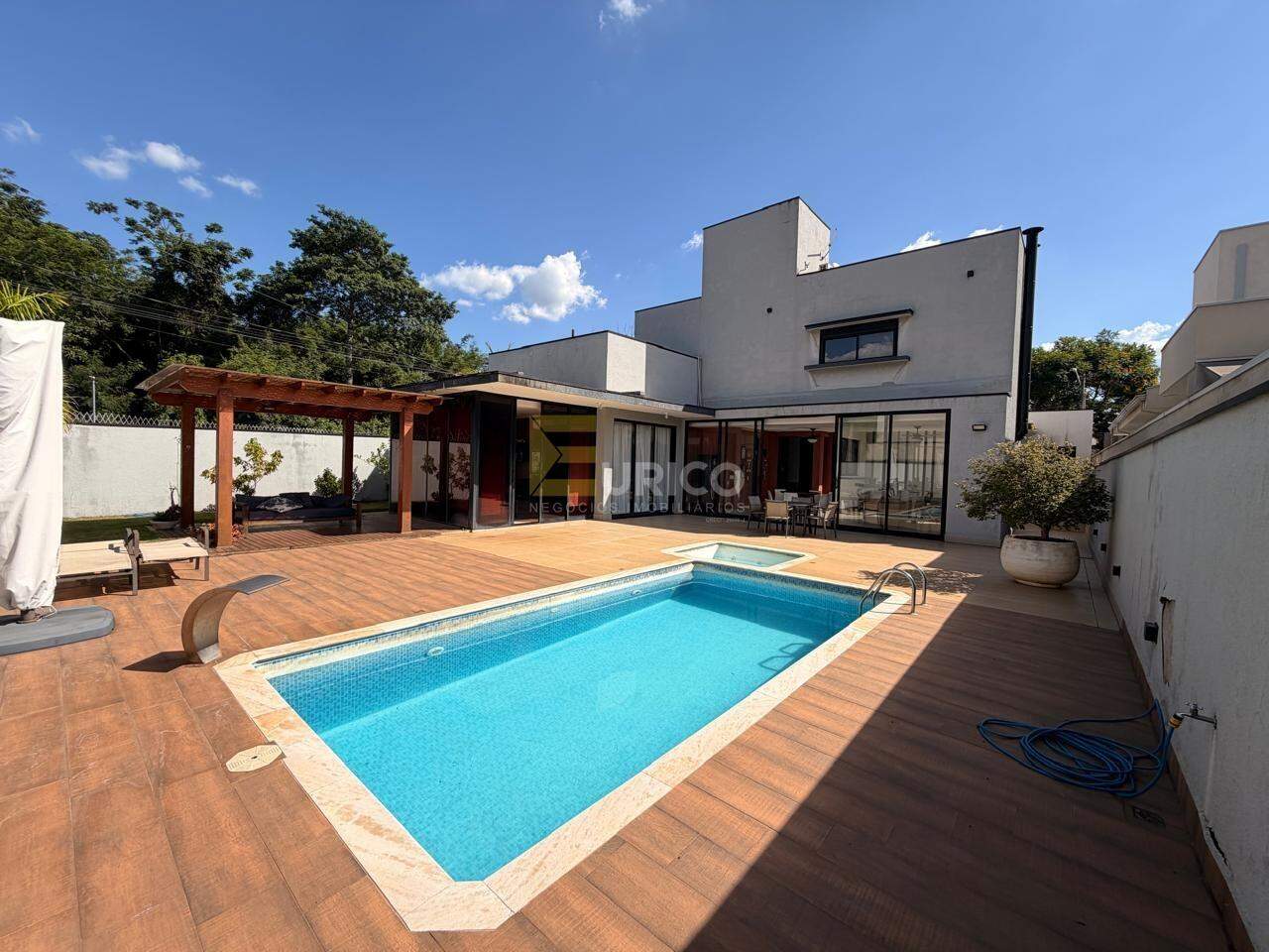 Casa em condomínio à venda no Condomínio Reserva dos Vinhedos em Louveira/SP: 