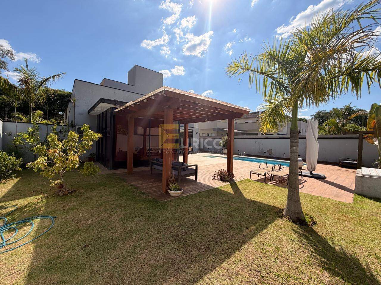 Casa em condomínio à venda no Condomínio Reserva dos Vinhedos em Louveira/SP: 