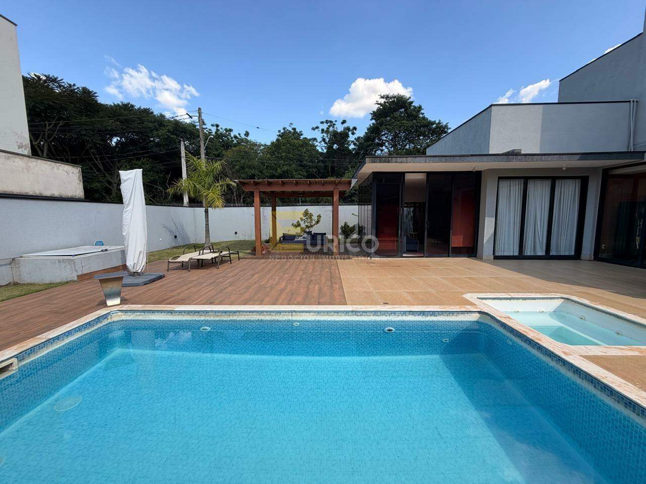Casa em condomínio à venda no Condomínio Reserva dos Vinhedos em Louveira/SP: 