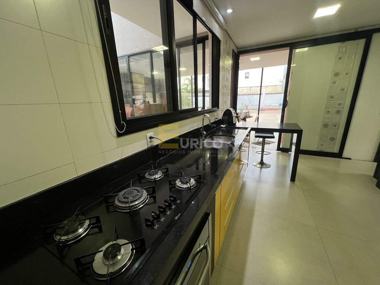 Casa em condomínio à venda no Condomínio Reserva dos Vinhedos em Louveira/SP: 
