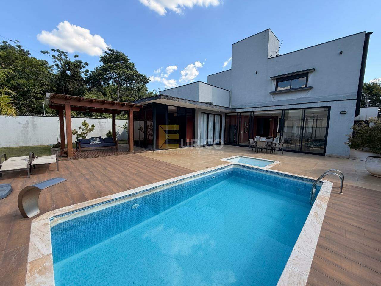 Casa em condomínio à venda no Condomínio Reserva dos Vinhedos em Louveira/SP: 
