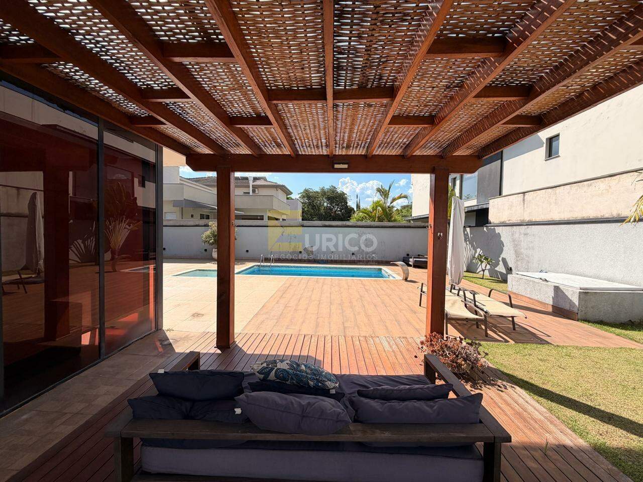 Casa em condomínio à venda no Condomínio Reserva dos Vinhedos em Louveira/SP: 