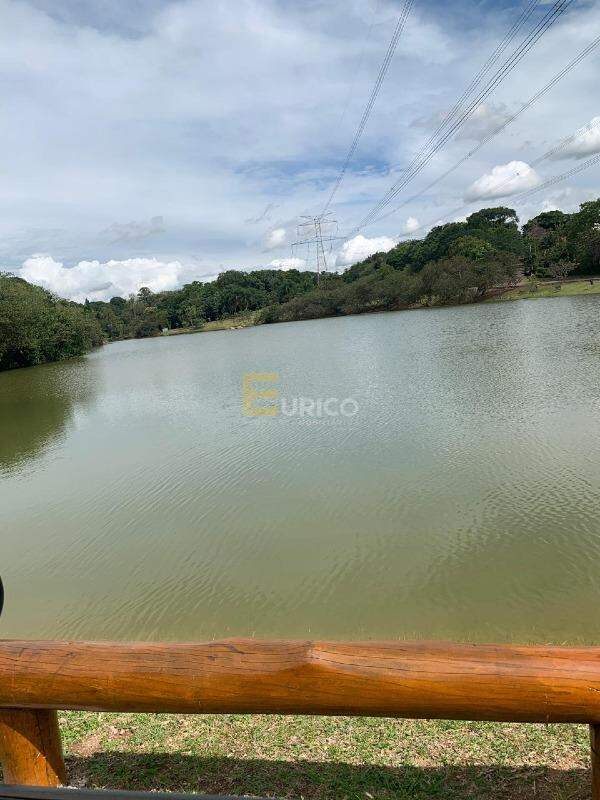 Terreno em Condomínio à venda no Condomínio Clube de Campo Valinhos em Valinhos/SP: