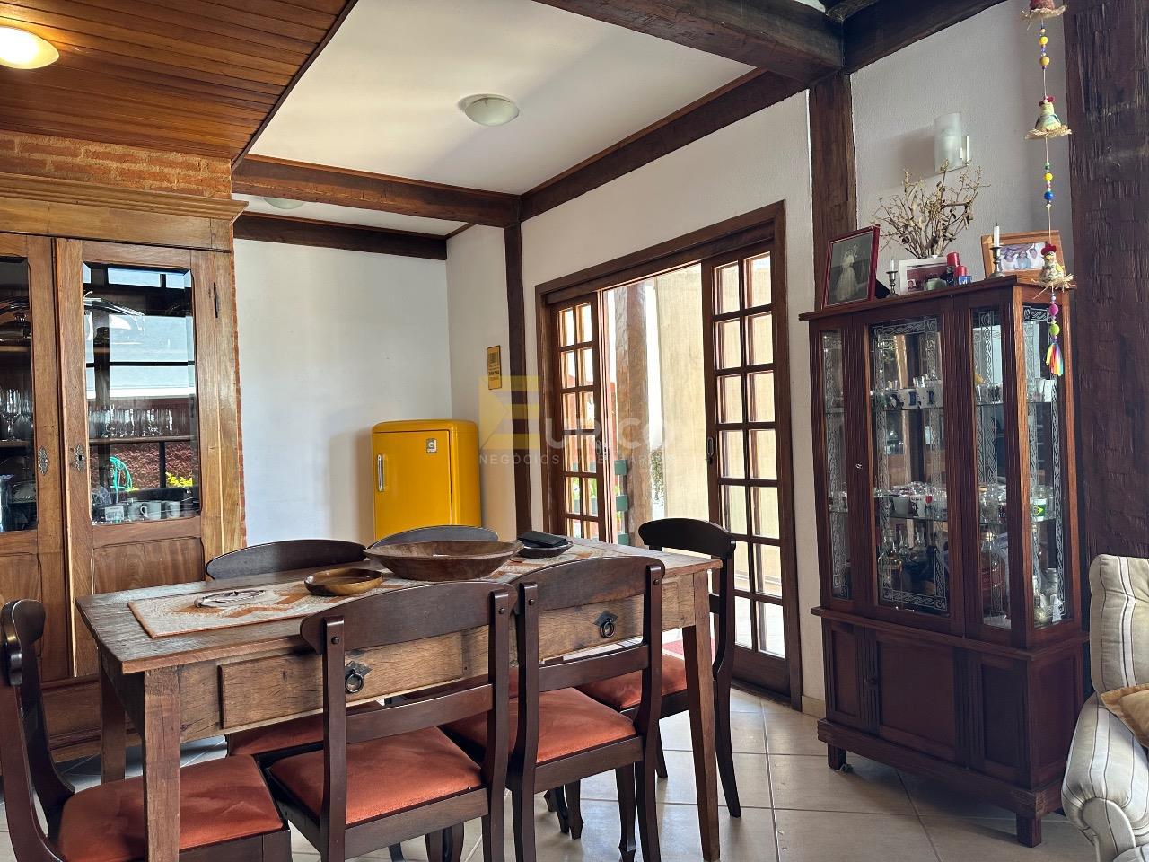 Casa em condomínio à venda no Condomínio Terras de São Francisco em Vinhedo/SP: