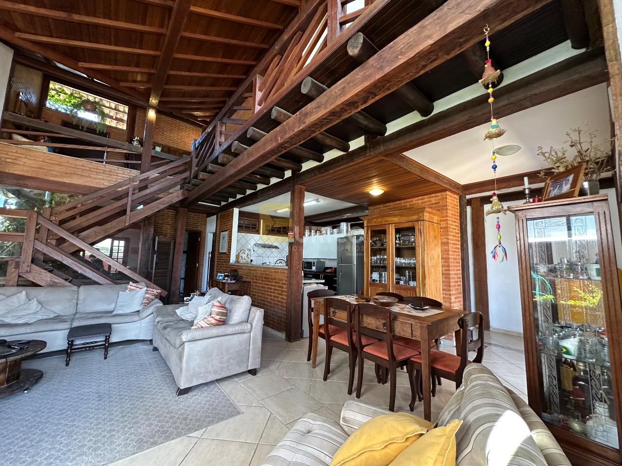 Casa em condomínio à venda no Condomínio Terras de São Francisco em Vinhedo/SP: