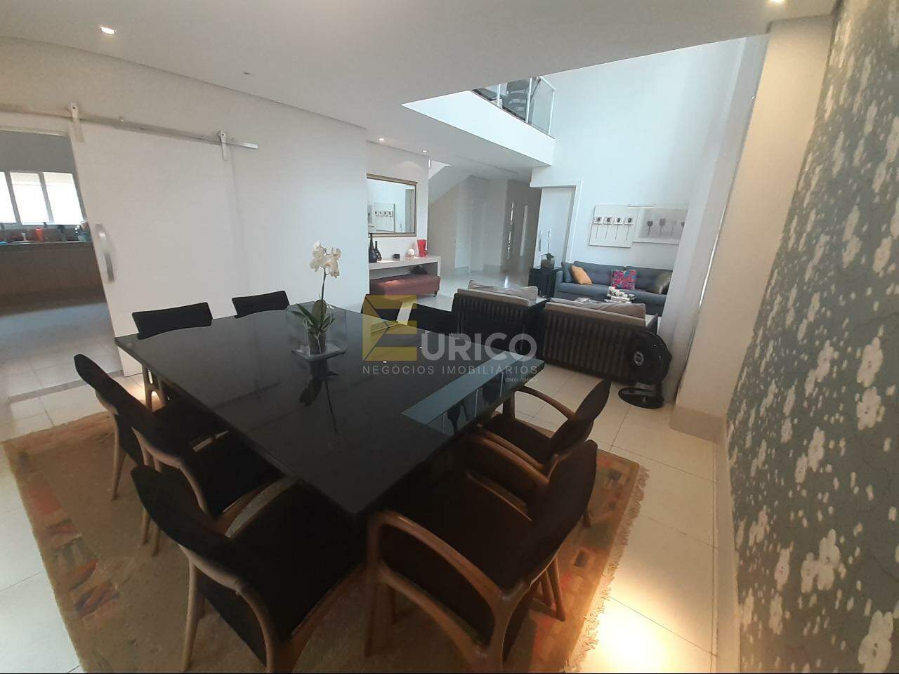 Casa em condomínio à venda no Condomínio Residencial Millennium em Valinhos/SP: 