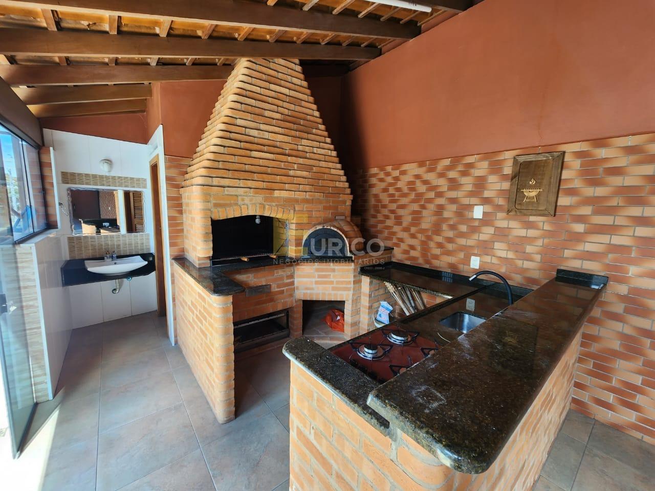 Casa à venda no Centro em Vinhedo/SP: