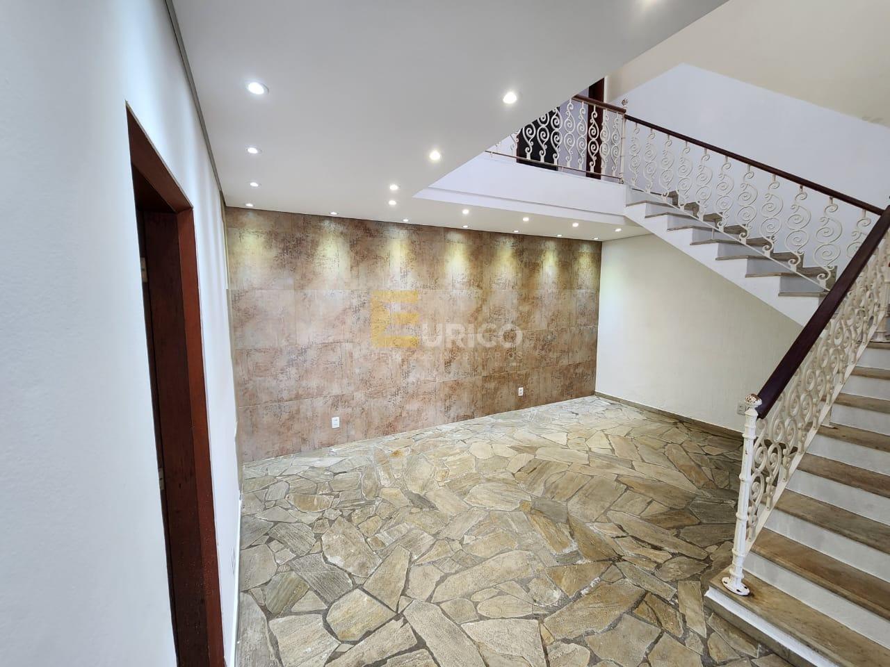 Casa à venda no Centro em Vinhedo/SP: