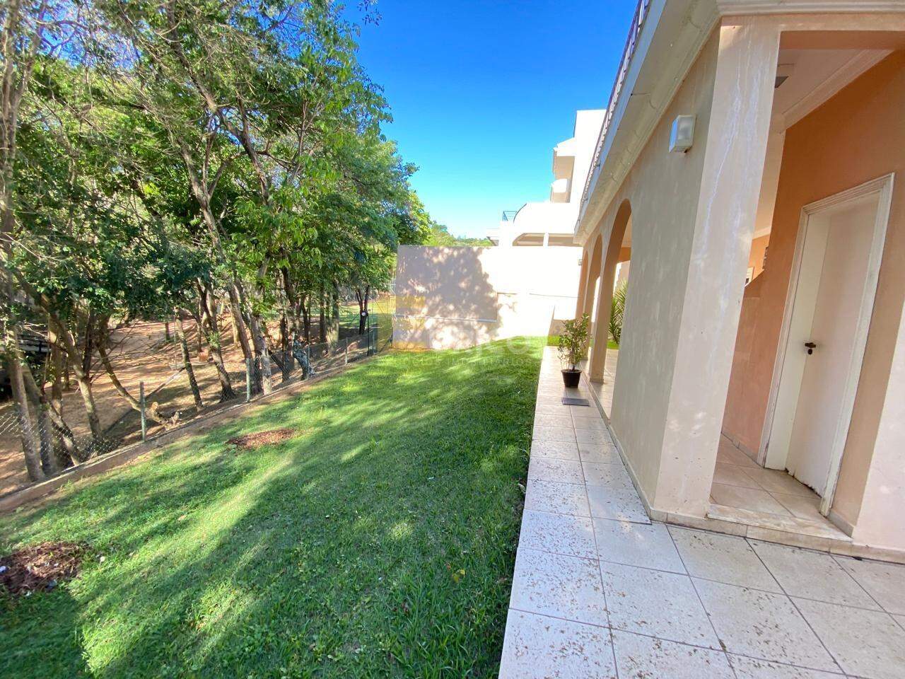 Casa em condomínio à venda no Condomínio Recanto dos Paturis em Vinhedo/SP: 