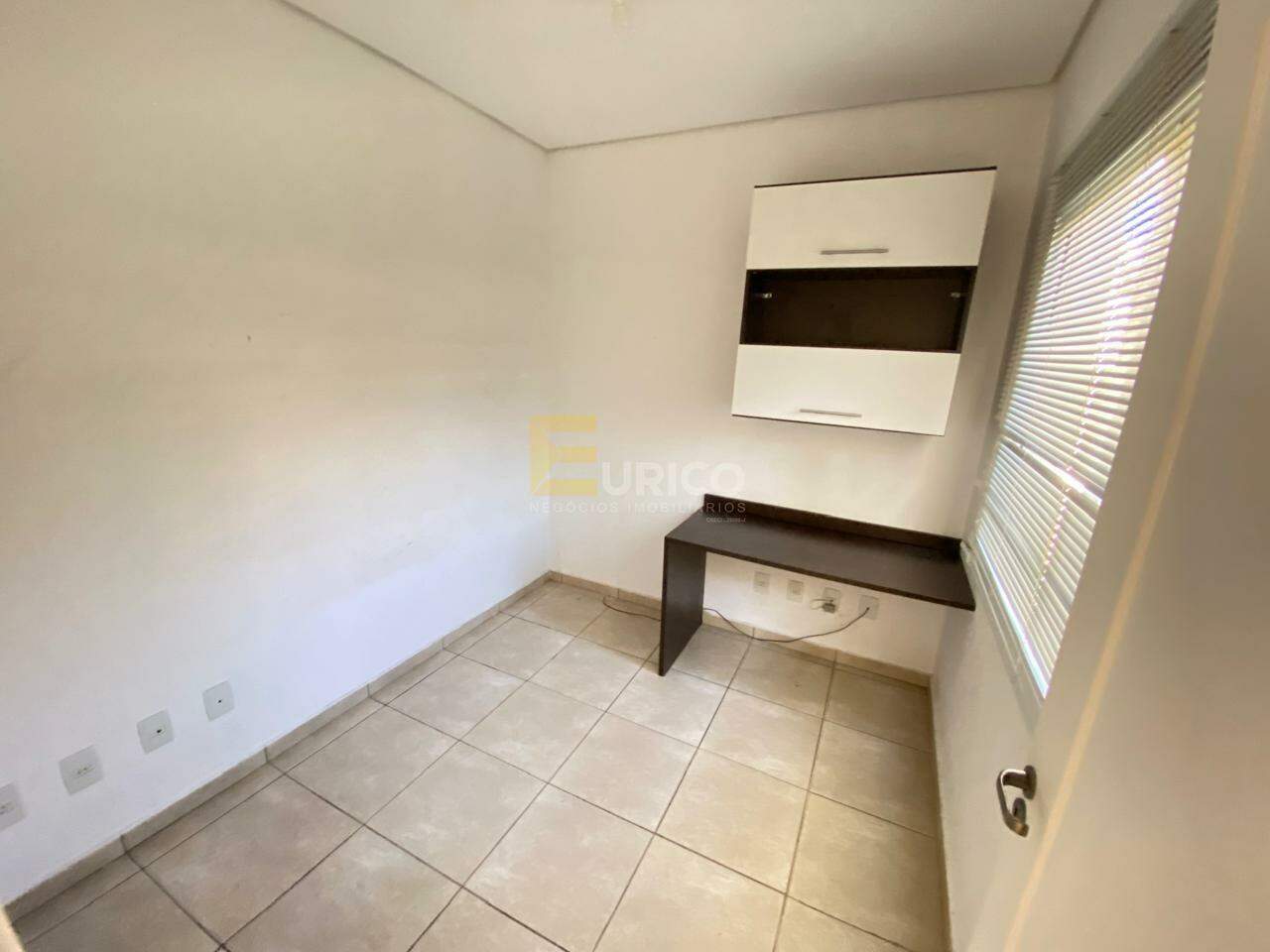 Casa em condomínio à venda no Condomínio Recanto dos Paturis em Vinhedo/SP: ESCRITÓRIO