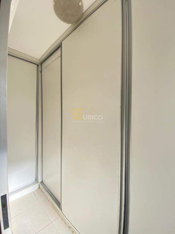 Casa em condomínio à venda no Condomínio Recanto dos Paturis em Vinhedo/SP: CLOSET SUÍTE PRINCIPAL