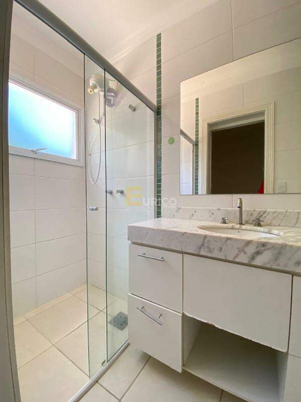 Casa em condomínio à venda no Condomínio Recanto dos Paturis em Vinhedo/SP: WC SUÍTE PRINCIPAL