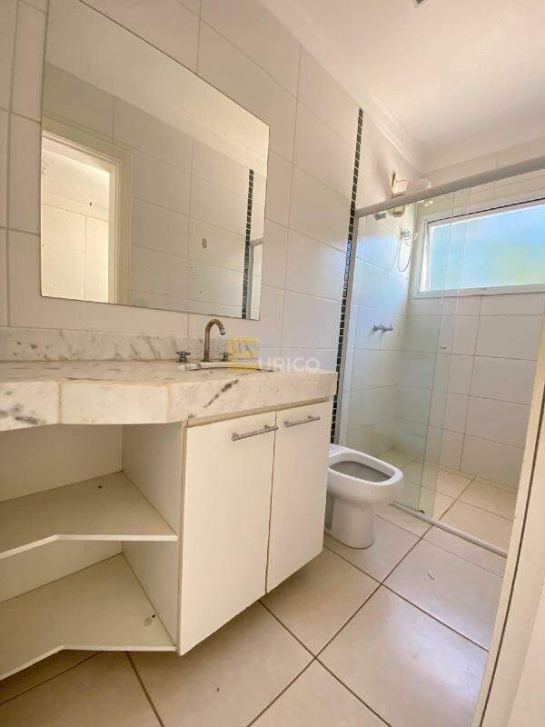 Casa em condomínio à venda no Condomínio Recanto dos Paturis em Vinhedo/SP: WC 1ª SUÍTE