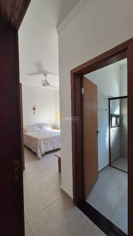 Casa em condomínio à venda no Condomínio Reserva dos Vinhedos em Louveira/SP: 